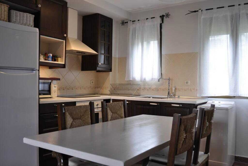 Camino Del Oso Appartement San Martín de Valdeiglesias Buitenkant foto